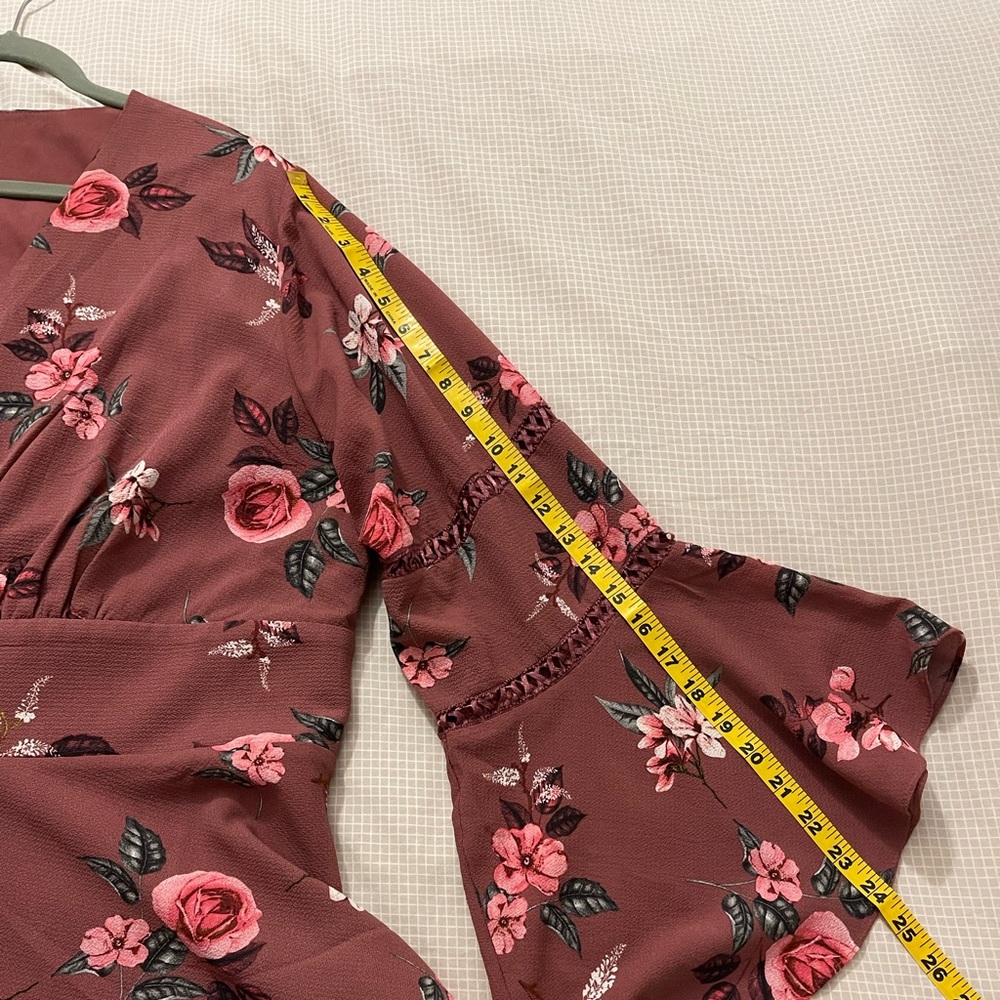 Beautiful slimming City Chic blouse XXL/24 like new condition - Picture 6 of 16